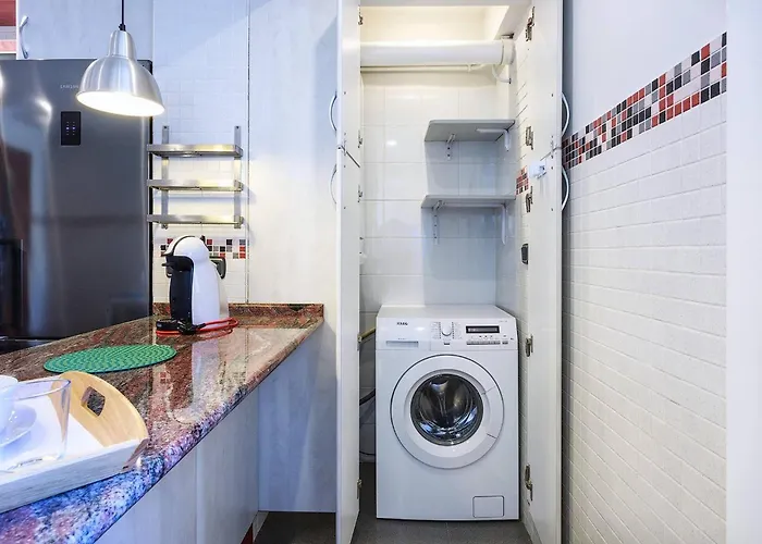 Earra - Casa Damatxo, Terraza, 1 Minuto A La Playa, Zona Tranquila アパート サラウツ