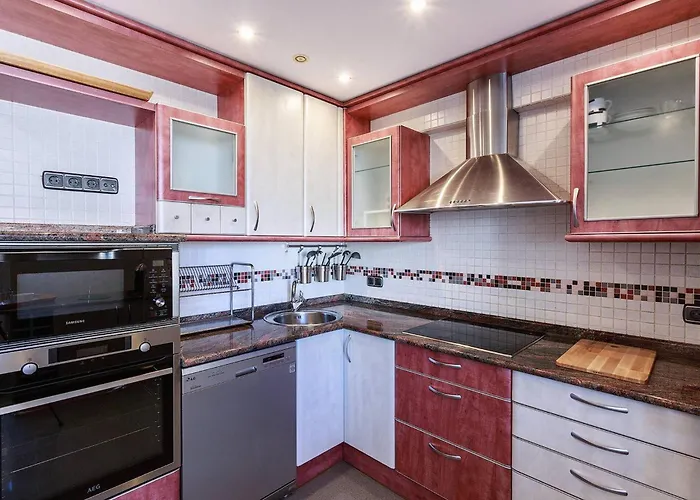 Earra - Casa Damatxo, Terraza, 1 Minuto A La Playa, Zona Tranquila サラウツ